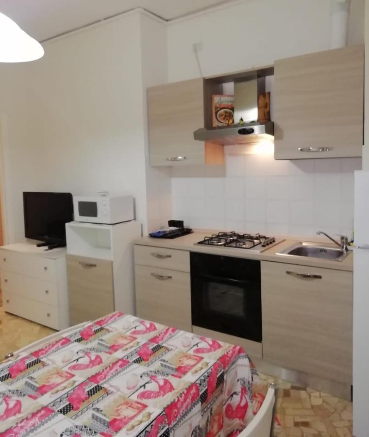 Appartamento Palmanova Vicino Alla Metropolitana 米兰 外观 照片