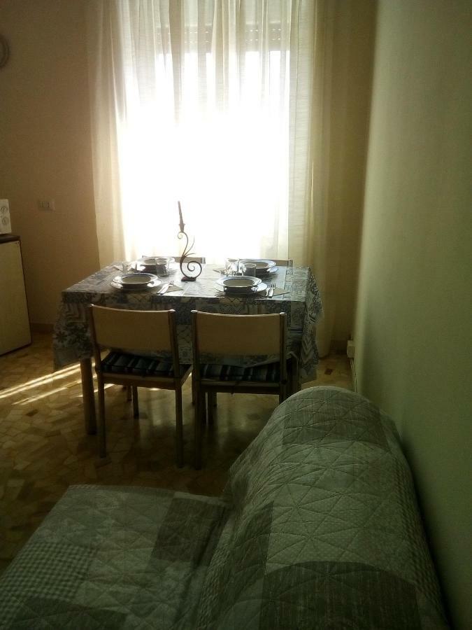 Appartamento Palmanova Vicino Alla Metropolitana 米兰 外观 照片